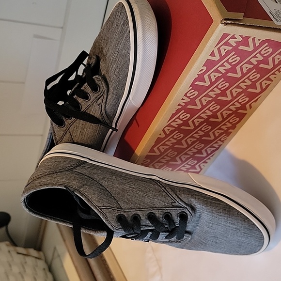 VANS Vn-0tuy187 Sneakers Boys/Men's/Teens Size 8 - Picture 2 of 7